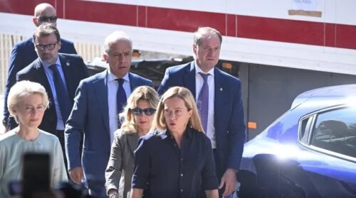 Read more about the article Ursula von der Leyen visita Lampedusa e apela à solidariedade dos Estados-membros na acolhida dos migrantes