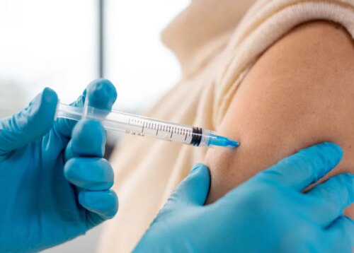 Read more about the article Covid-19 e Gripe: Agende já a sua vacinação online nas farmácias!