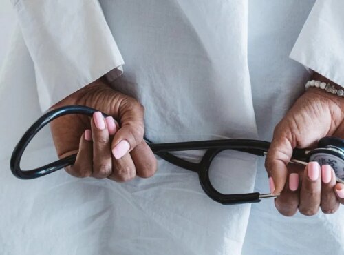 Read more about the article “Muitas urgências do país em risco de encerrar em outubro devido à falta de médicos”