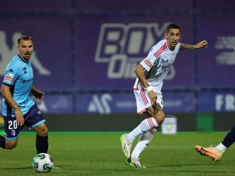 Read more about the article Benfica vence Vizela por 2-1 e encurta distância para o FC Porto