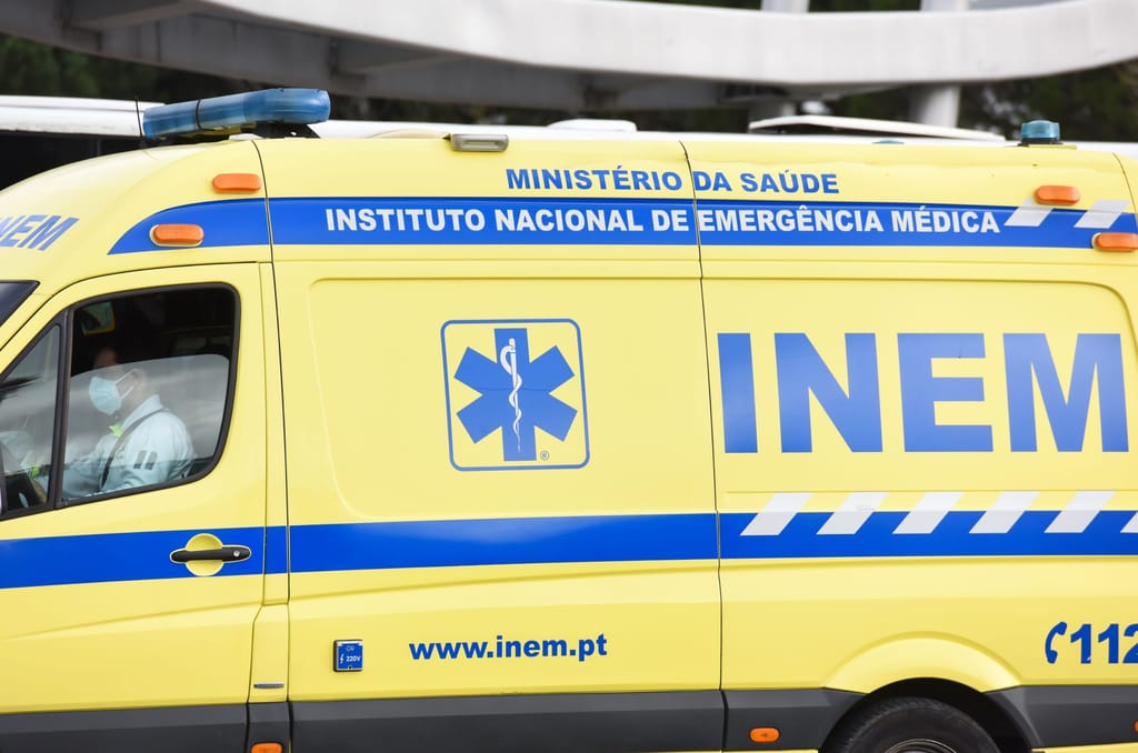 Read more about the article Dezenas de feridos em despiste de autocarro
