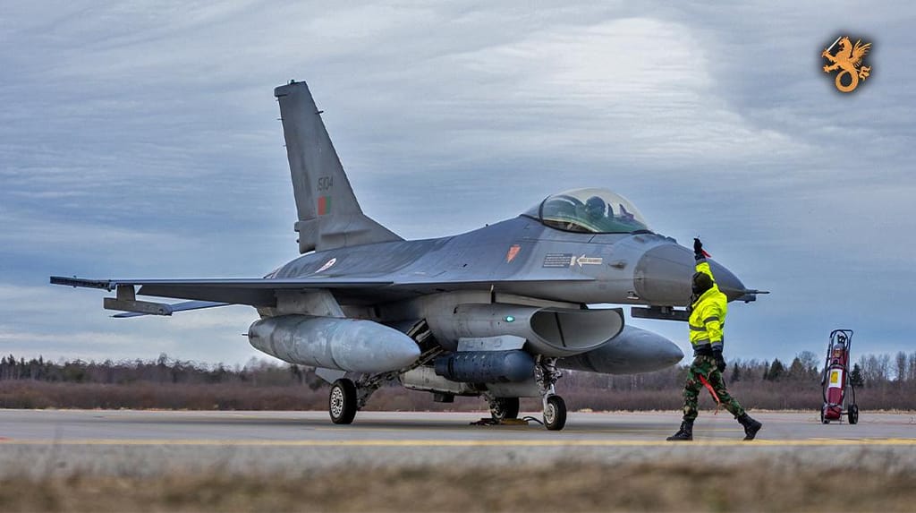 Read more about the article F-16 portugueses escoltam avião com ameaça de bomba