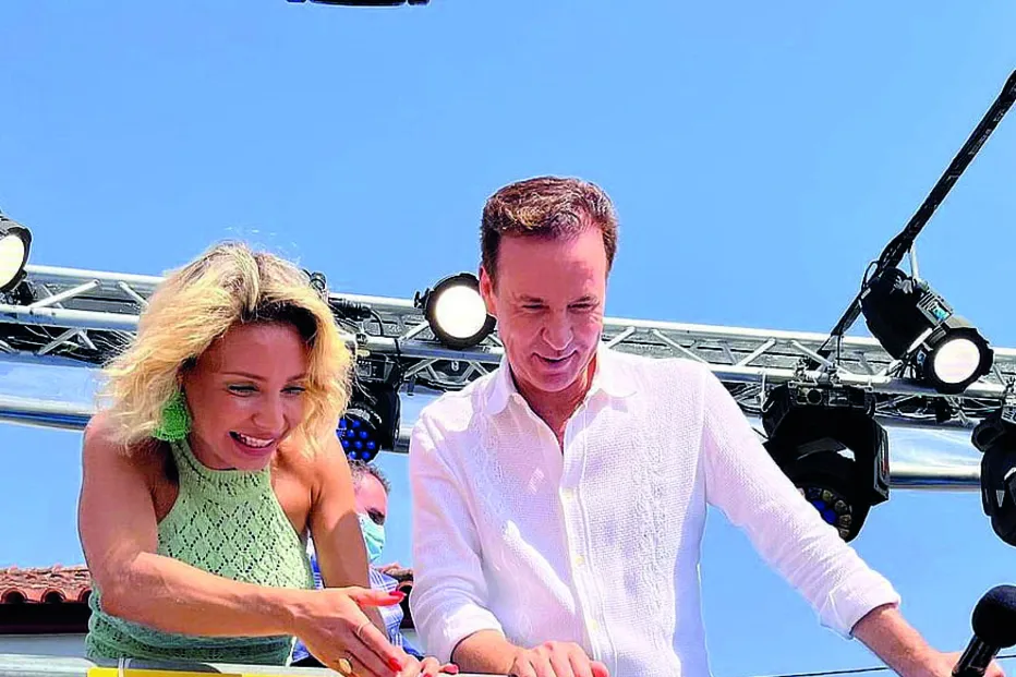 Read more about the article Luciana Abreu e Emanuel dedicam tema a Diogo Jota