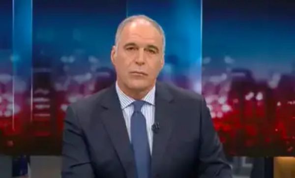 Read more about the article Jornalista perde a cabeça com futebolista