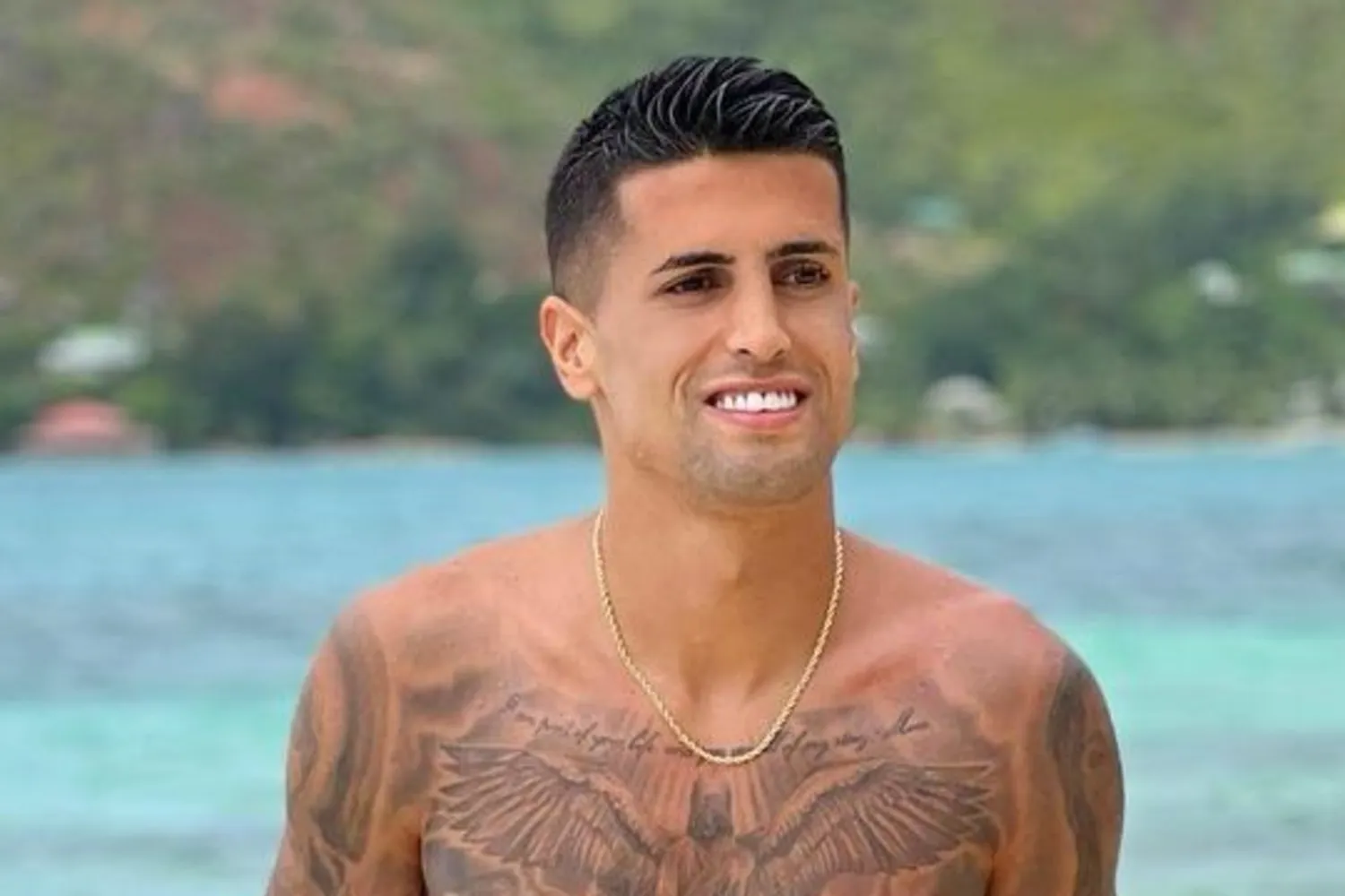 Read more about the article João Cancelo em discussão acesa numa discoteca